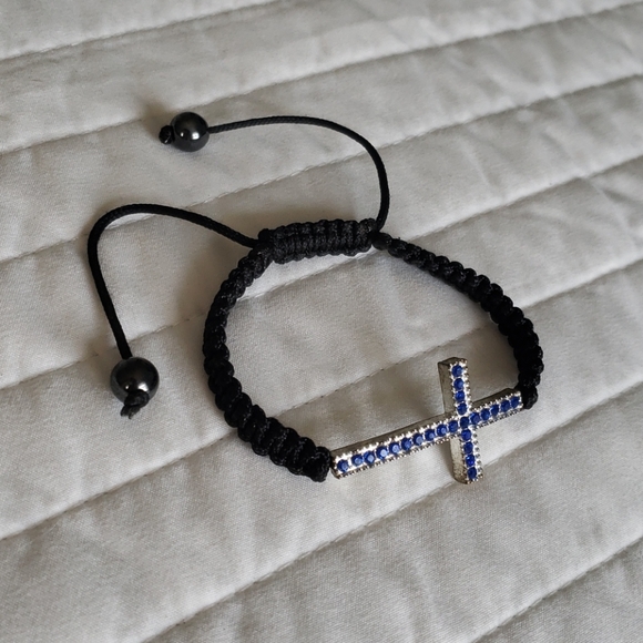 Cross Bracelet - Picture 1 of 2